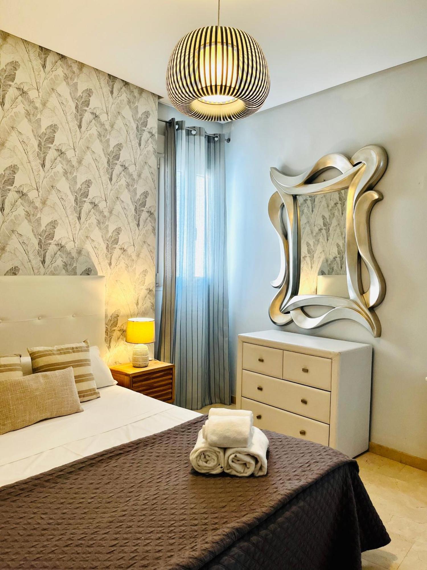 Travel Habitat Atico Calle Comedias Apartment Valencia Exterior photo
